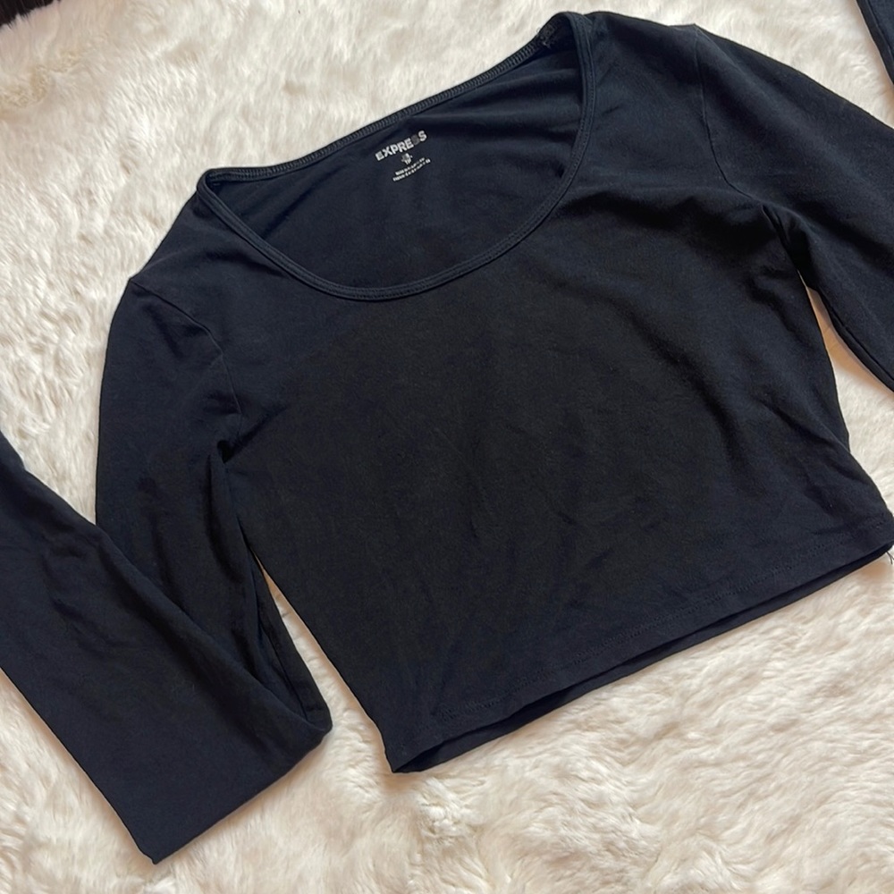 Express long sleeve crop top - SIZE: XS